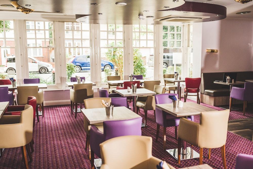 The Queensgate Hotel Peterborough Exterior foto